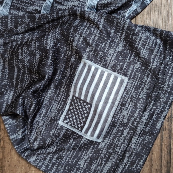 Jeep Life All Over Print Performance Tee Size XL in Black and Grey - Picture 3 of 7